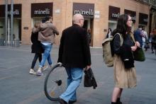 Malgosia Magrys. Street photography_Minelli corner_Toulouse 3 / Carrefour Minelli. Documentary photography